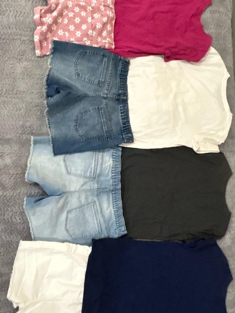 Bundle of Cat & Jack Short Sleeve T-shirts with Shorts of various brands NWOT - Picture 3 of 14
